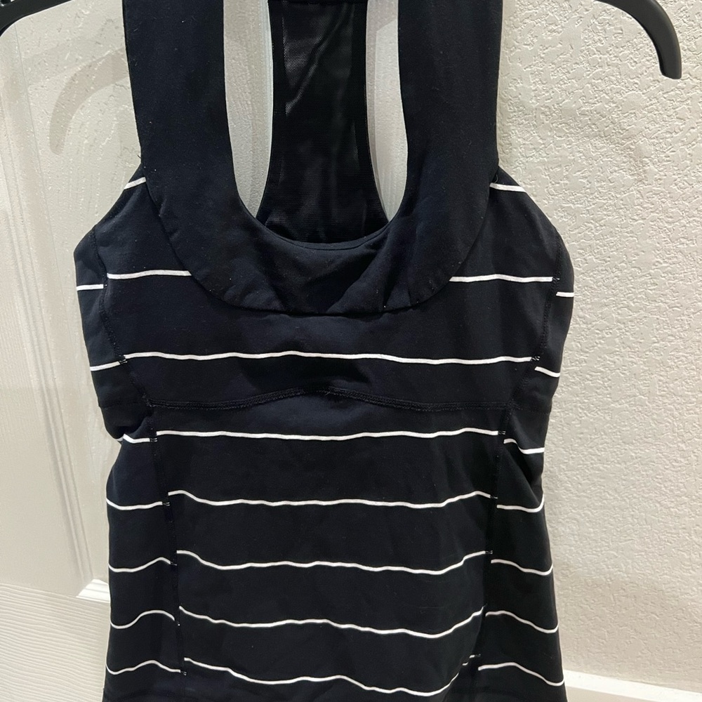 Lululemon Halter Built In Bra Tank Size 6